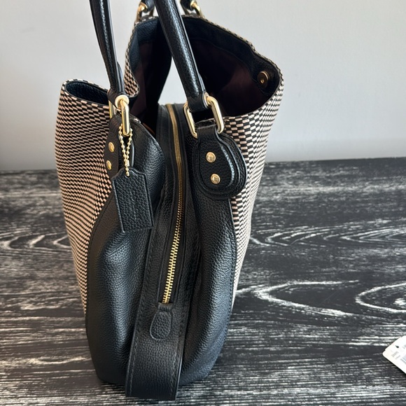 Coach Legacy Jacquard Edie 31 bag. - Picture 8 of 14